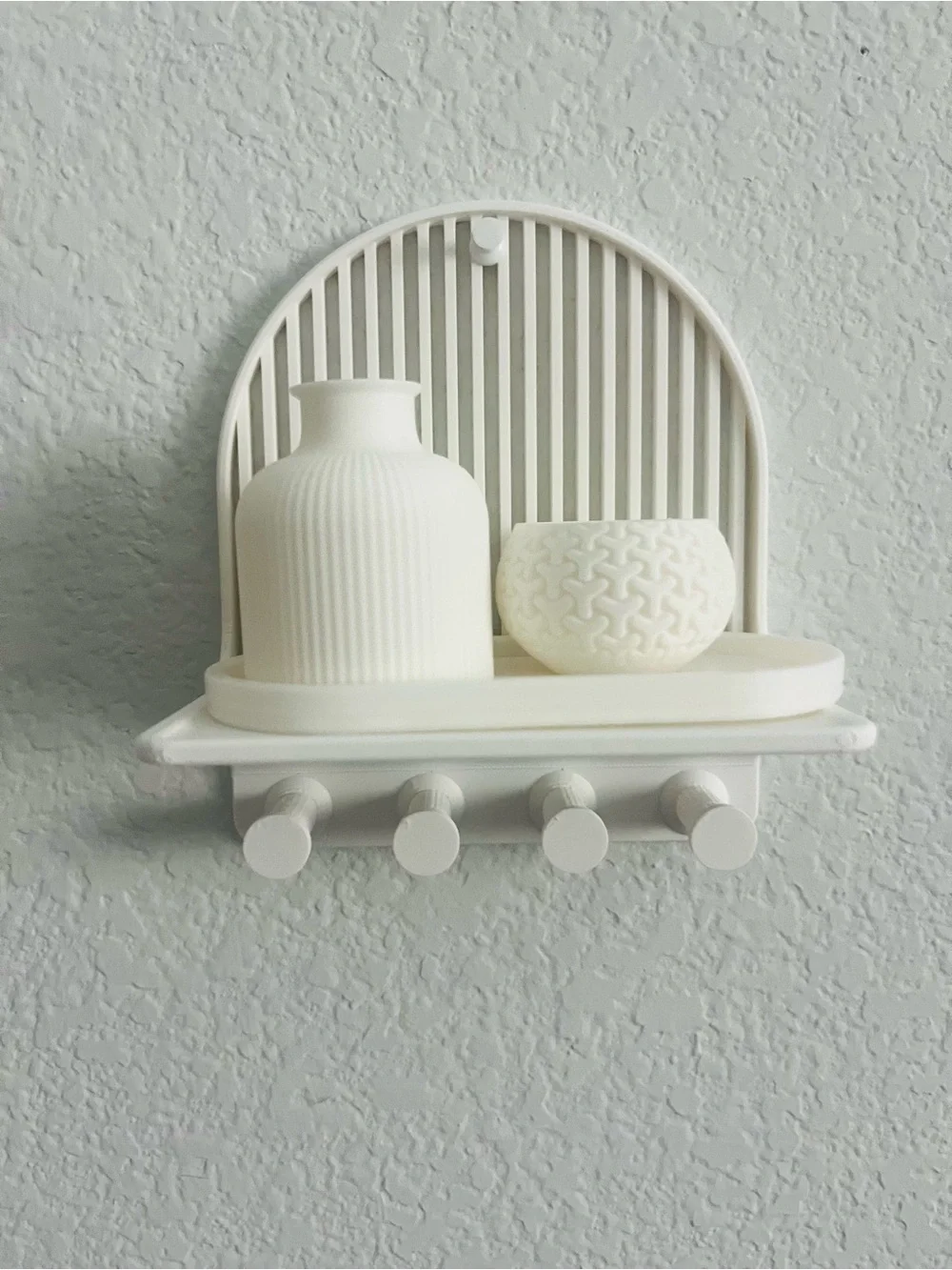 Wall-Mounted Decorative Shelf with Hooks - key Holder -White